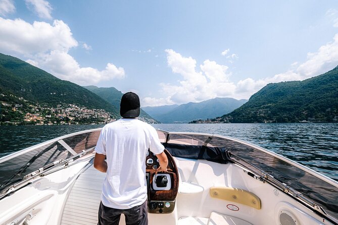 1 Hour Private Cruise on Lake Como Motoscafo Cranchi - Meeting and Pickup