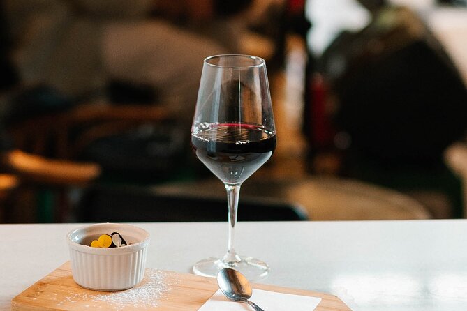 1 Hour Private Four Greek Wine Tasting and Food Pairing in Athens - Inclusions