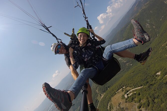 1 Hour Private Guided Paragliding Adventure in Rome - Stunning Views