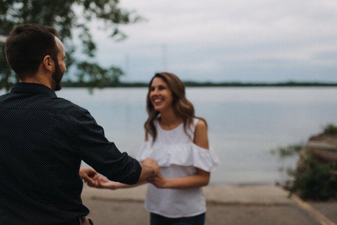 1-Hour Private Professional Photo Session Tour in Montreal - Explore Montreal