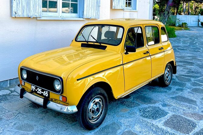 1 Hour Private Sintra Sightseeing Tour by Renault 4L - Inclusions and Additional Services