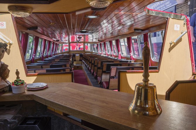1-Hour Public Cruise - Highlights of the Local Sights