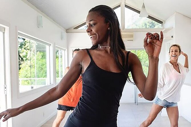 1 Hour Rhythmic Moves Samba Class With Passista - Meet Your Qualified Samba Instructor