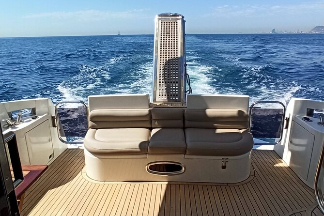 1 Hour Sail + Spanish Lunch or Dinner for 2 People in a Luxury Motor Boat - Recap