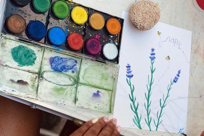 1 Hour Watercolor Workshop in Parikia Paros! - Instructor and Teaching Approach