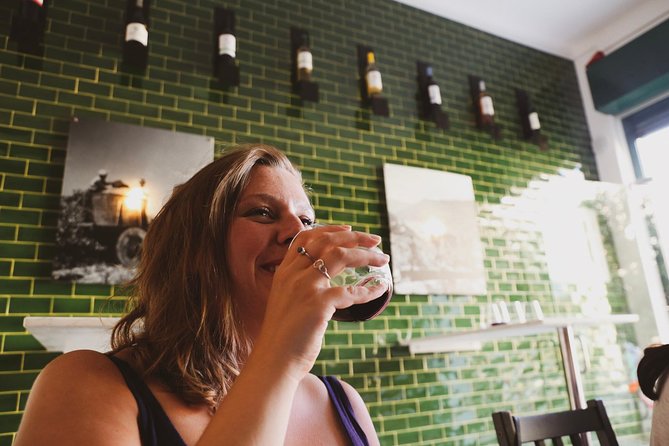 1 Hour Wine Tasting Aperitif Before Dinner - Pairing Portuguese Wines With Dinner