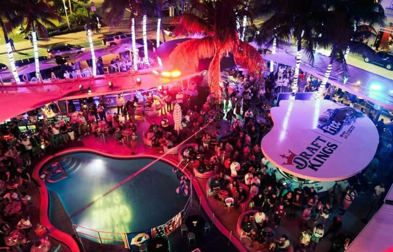 #1 Miami Pub Crawl + Clubbing Experience - FAQ