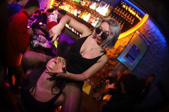 #1 Rated Istanbul Party Pub Crawl W Party Bus/Sultanahmet&Taksim - Inclusions and Amenities