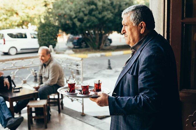 1 Tour: Istanbul Highlights Street Food & Hidden Pearls - Meeting Points and Itinerary