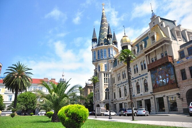 10-Day Best of Georgia Tour - Taste Traditional Cuisine