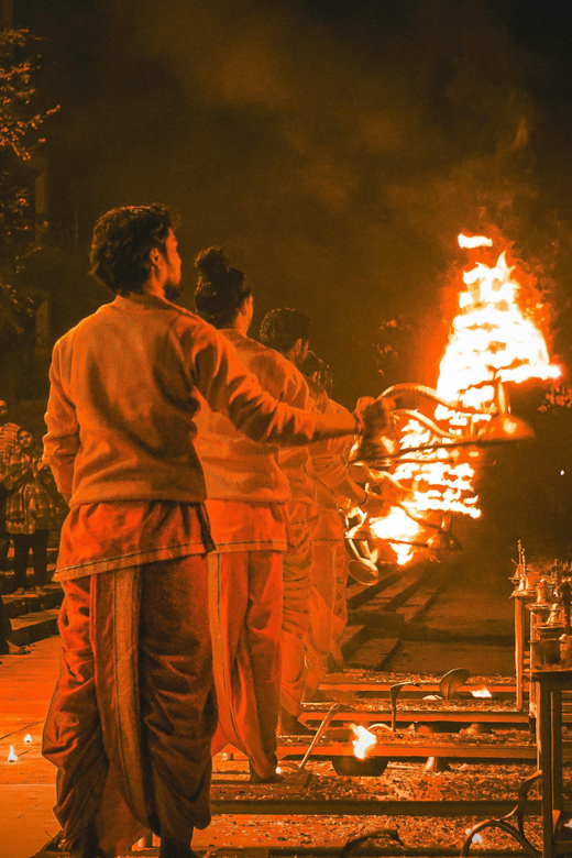 10-DAY Golden Triangle With Mathura & Varanasi - Marveling at the Taj Mahal in Agra