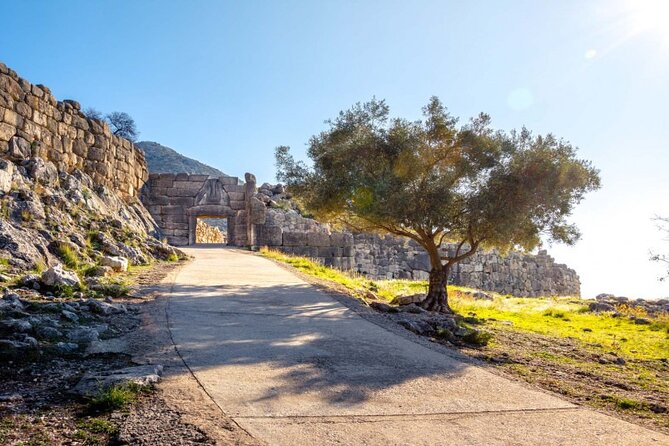 10 Day Group Tour, Mycenae, Delphi, Meteora, Santorini & Mykonos - Pricing and Booking Information