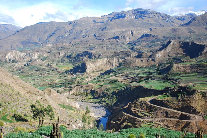 10-DAY Tour From Lima: Machu Picchu, Lake Titicaca and Colca Canyon - Floating Islands of Lake Titicaca