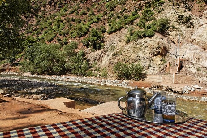 10 Days 9 Nights Luxury Moroccan Classic Tour - Accommodation and Meals
