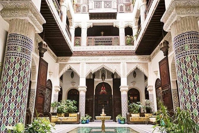 10 Days 9 Nights Luxury Tour of Morocco - Pickup and Meeting