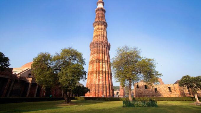 10 - Days Golden Triangle Tour With Orchha and Khajuraho - Group Type