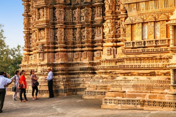 10 - Days Motorcycle Tour in India With Orchha and Khajuraho - About the Motorcycles