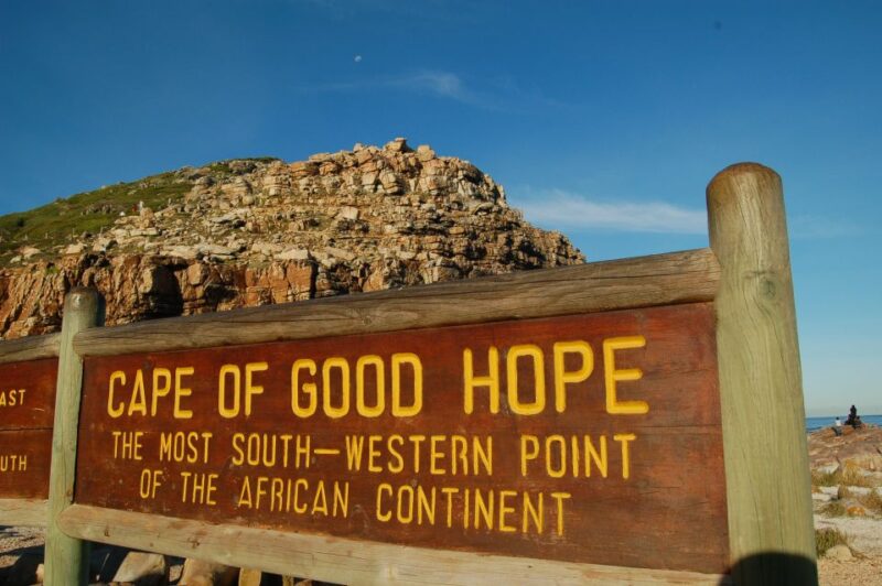 10 Days Overland Tour-Johannesburg and Cape Town - Pretoria, Soweto, and Apartheid Museum