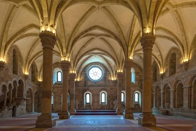 10 Days Private Tour in Portugal From Lisbon - Experiencing the Vibrant Porto City
