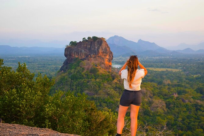 10 Days Sri Lanka Tour With Sujeewa - Sigiriya and Minneriya