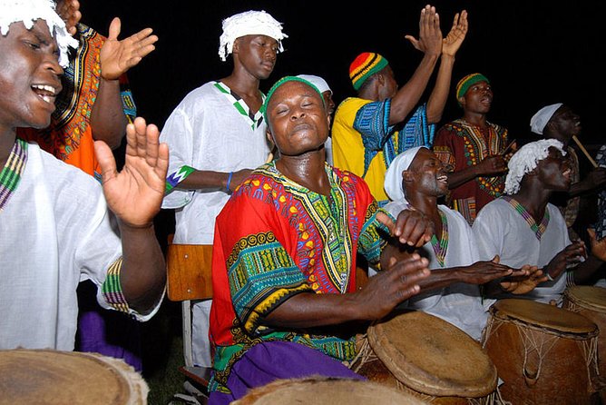 10 Days Trip to Cape Coast and Elmina Castles From Accra - Tour Guide and Expertise