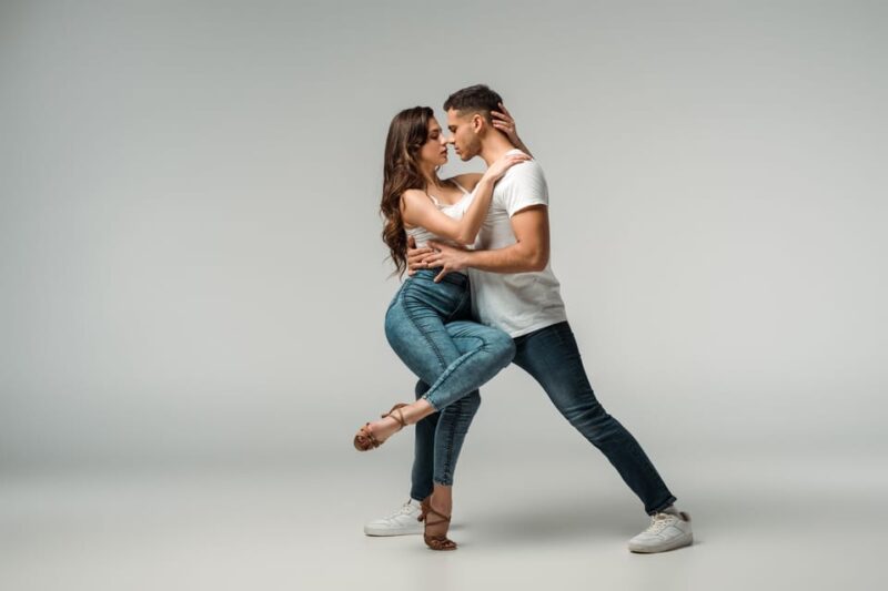 10-Hour Private Salsa Class Package in Cali - Included Amenities