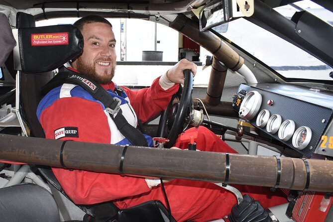 10 Mile Stock Car Drive Experience at Pocono Raceway - Eligibility and Restrictions