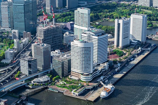 [10 Minutes] Trial Plan: Helicopter Flight Over Tokyo Bay - Birds-eye View of Tokyo