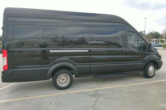 10 People Private Shuttle IAH Airport Houston-Galveston, TX. - Vehicle and Amenities
