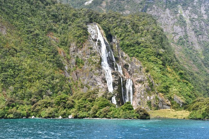 10 Southern Pioneer Haka Plus Tour - Public Transportation