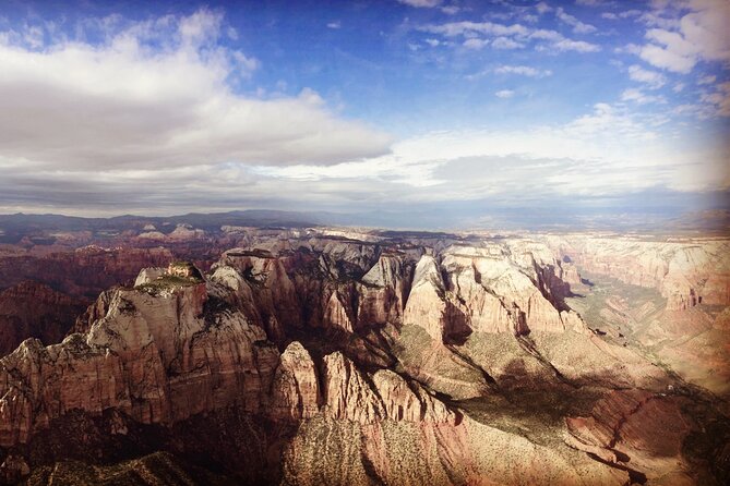 100 Mile Zion National Park Panoramic Helicopter Flight - Breathtaking Perimeter Vistas
