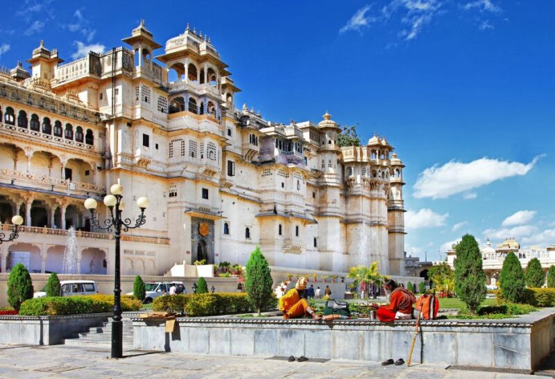 11-Day Jaipur, Udaipur, Jodhpur, Jaisalmer, Bikaner, Pushkar - Chittorgarh Fort Visit