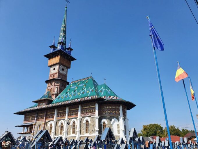 11 Days Private Guided Tour in Romania - Immerse in Nature