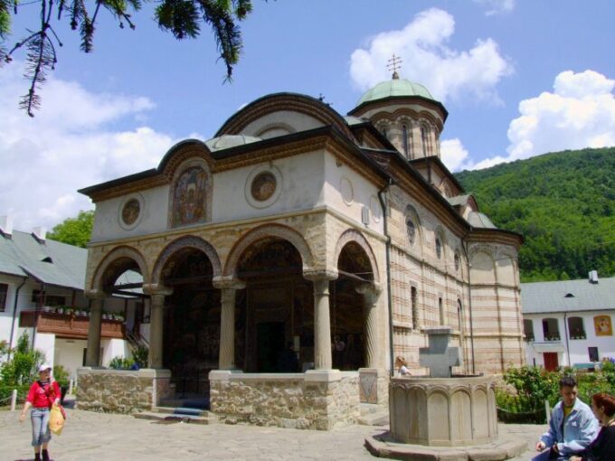 12 Days Private Guided Tour in Romania - Brasov City and Surrounding Castles