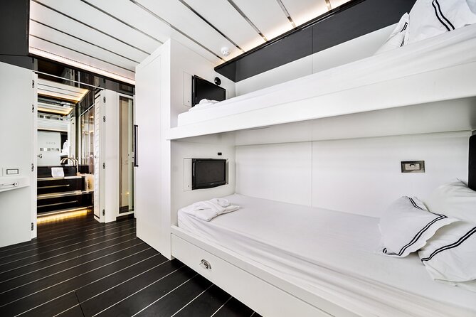120FT Luxury Yacht Charter Aboard Doubleshot - Meeting and Pickup