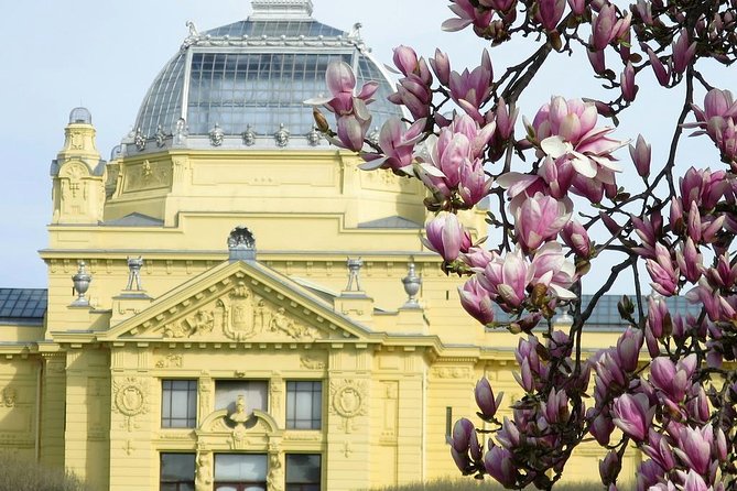 (120min) Zagreb All Around Tour-All of the Lower Town/Upper Town - Tour Description