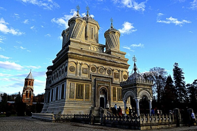 13 Days Private Guided Tour in Romania - Key Points