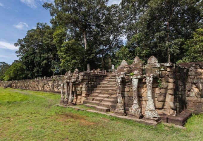 13 Days Private Tour Highlights of Cambodia & Vietnam - Hanoi & Halong Bay