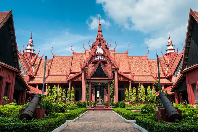 13 Days Private Tour to Cambodia, Angkor Wat and Vietnam - Accommodations and Meals