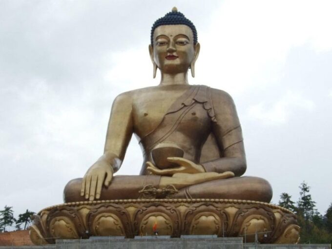 15 Day Cross Countries Tour of Bhutan, Sikkim & Dharjeeling - Transportation and Guides
