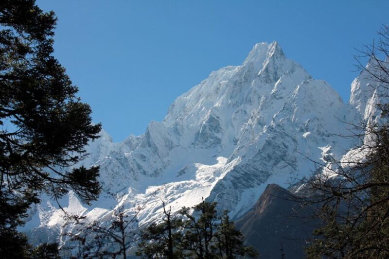 15 Days Manaslu Circuit via Larkey La Pass Trek - Key Points