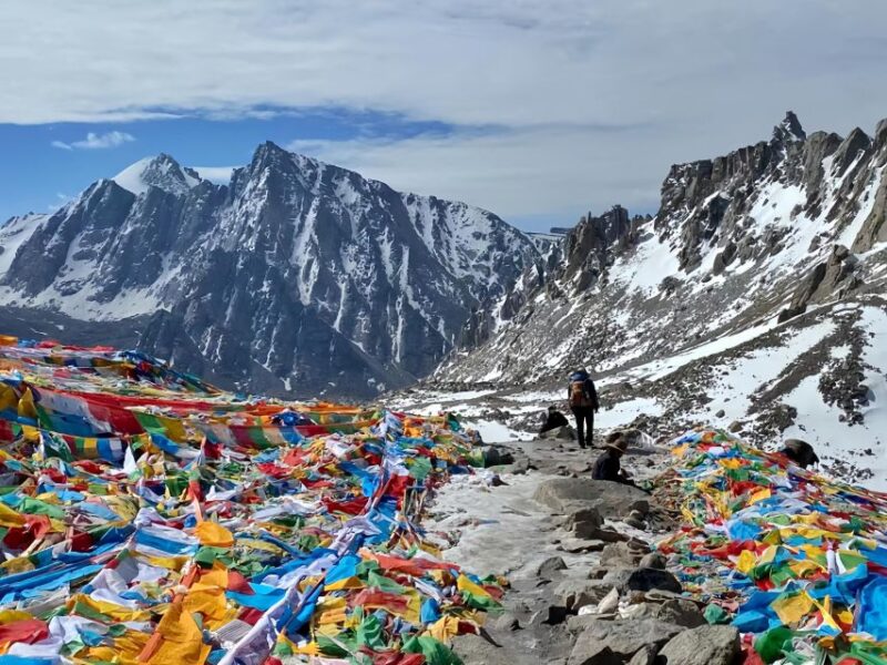 15 Days Mt.Everest & Mt.Kailash Kora Pilgrimage Group Tour - Key Points
