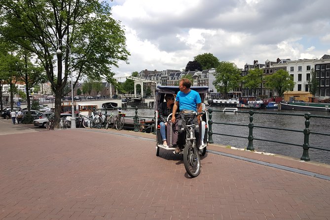 1,5 Hours Amsterdam Rickshaw Tour - Tour Inclusions and Logistics