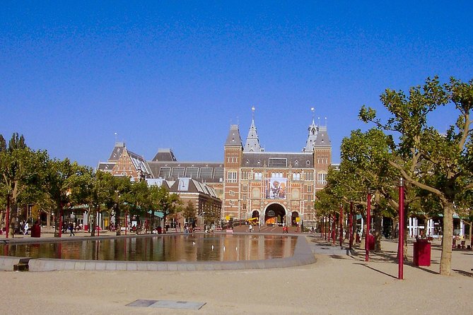 1,5 Hours Amsterdam Rickshaw Tour - Visiting Significant Historical Sites