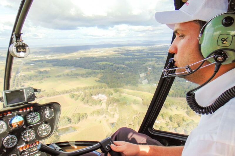 15 Minute Helicopter Scenic Flight Hunter Valley - Cypress Lakes Golf Course Vistas