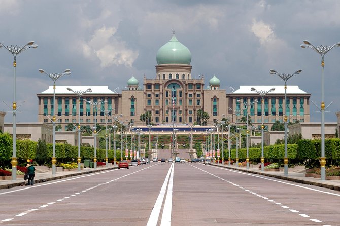 #19hrs Kuala Lumpur MPV Day Tour W KLCC Night View Frm Singapore - Tour Duration and Timing