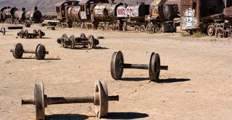1D Private Tour of Uyuni Salt Flats and Pulacayo Old Mines - Pickup and Departure