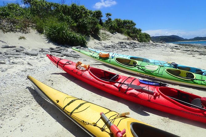 1day Kayak Tour in Kerama Islands and Zamami Island - Guide, Insurance, and Photo Data Gift