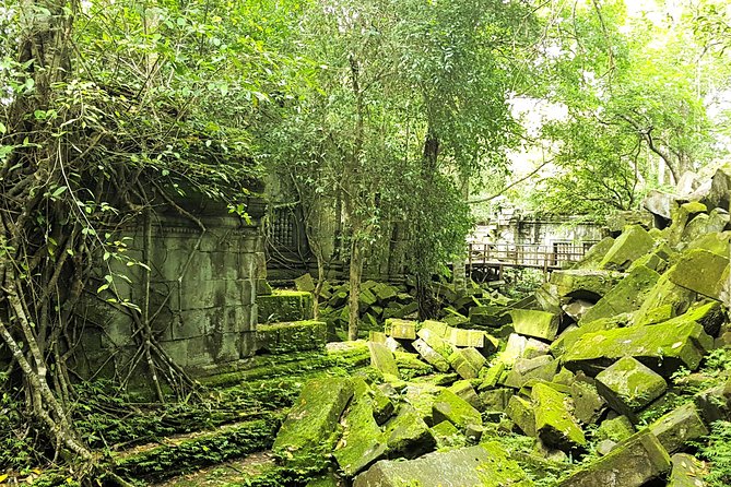 1DAY Private Tour: Kampong Kleng Floating Village and Beng Mealea Temple. - Exploring Kampong Kleng