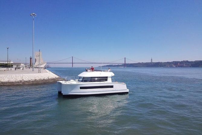 1H Power Catamaran up to 18 People in Lisbon - Included Amenities
